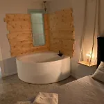 Redhouse Benaco Διαμέρισμα *