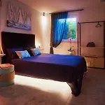 Διαμέρισμα Redhouse Benaco *