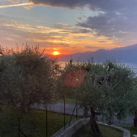 Redhouse Benaco Apartmán *