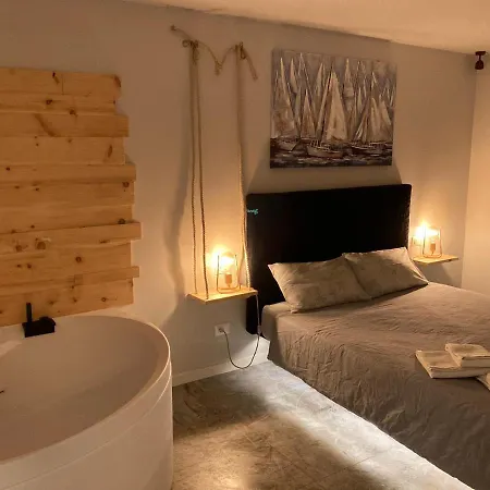 Redhouse Benaco Apartmán