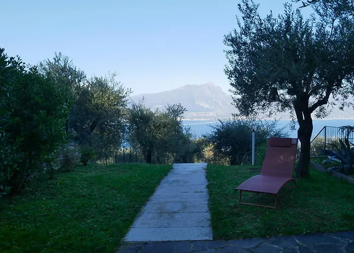 Redhouse Benaco * Torri Del Benaco