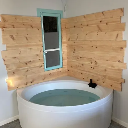 Redhouse Benaco * Torri Del Benaco