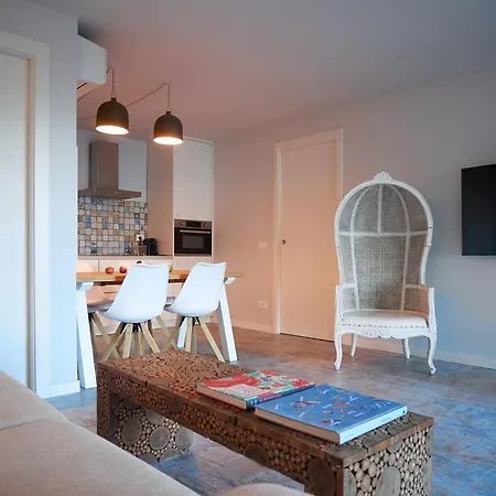 Apartment Redhouse Benaco