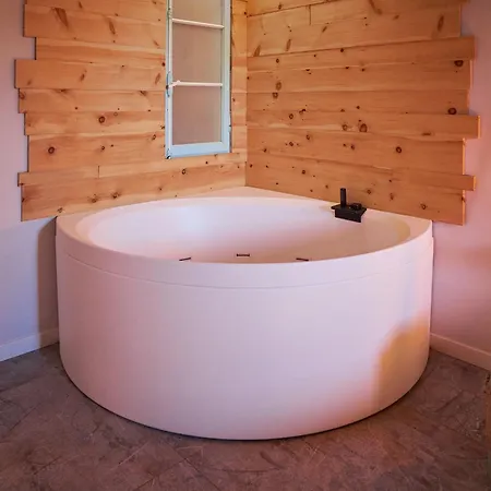 Redhouse Benaco * Torri Del Benaco