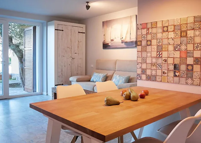 Redhouse Benaco * Torri Del Benaco