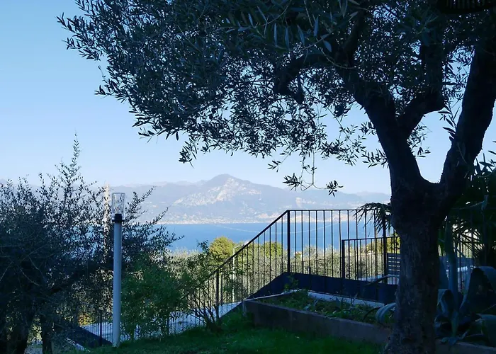 Redhouse Benaco Apartament *